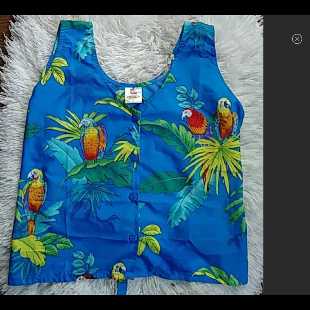 Rima Hawaiian shirt Size L (on hold for customer!)